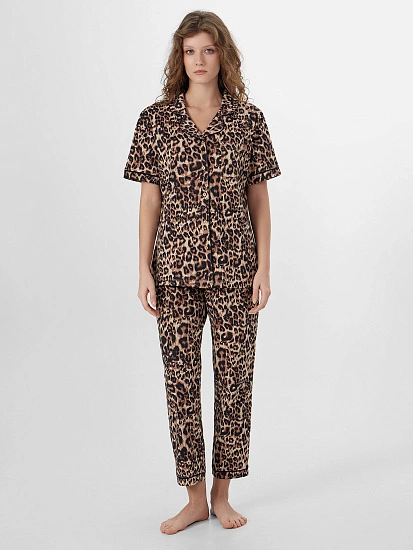 картинка Комплект домашний женский с леопардовым принтом от магазина стильной одежды Mark Formelle