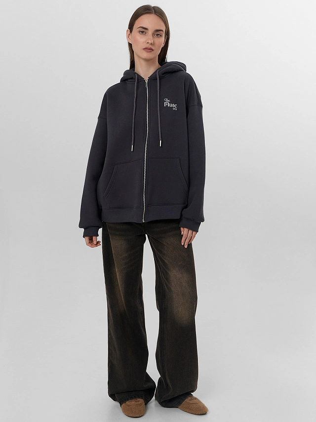 Толстовка женская серая с надписью "The muse era" - 4