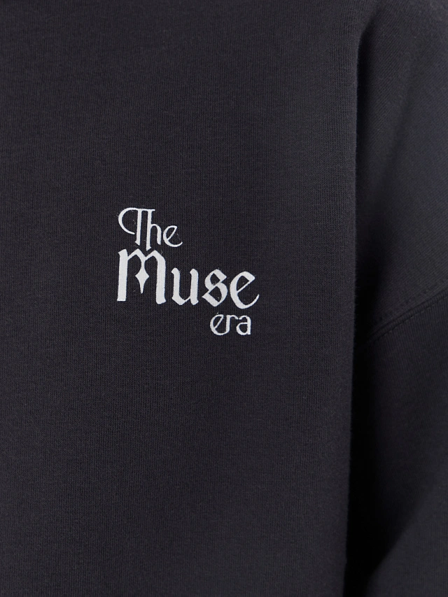 Толстовка женская серая с надписью "The muse era" - 6