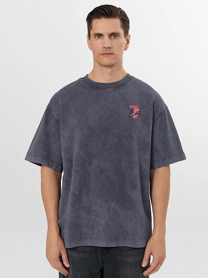 картинка Футболка мужская серая с надписью "Brave year" от магазина мужской одежды Mark Formelle