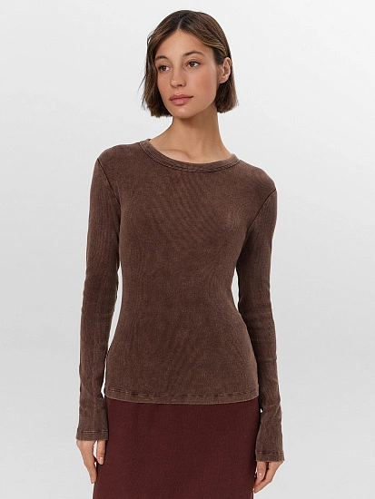 картинка Лонгслив женский коричневый с обработкой эйсид от магазина стильной одежды Mark Formelle