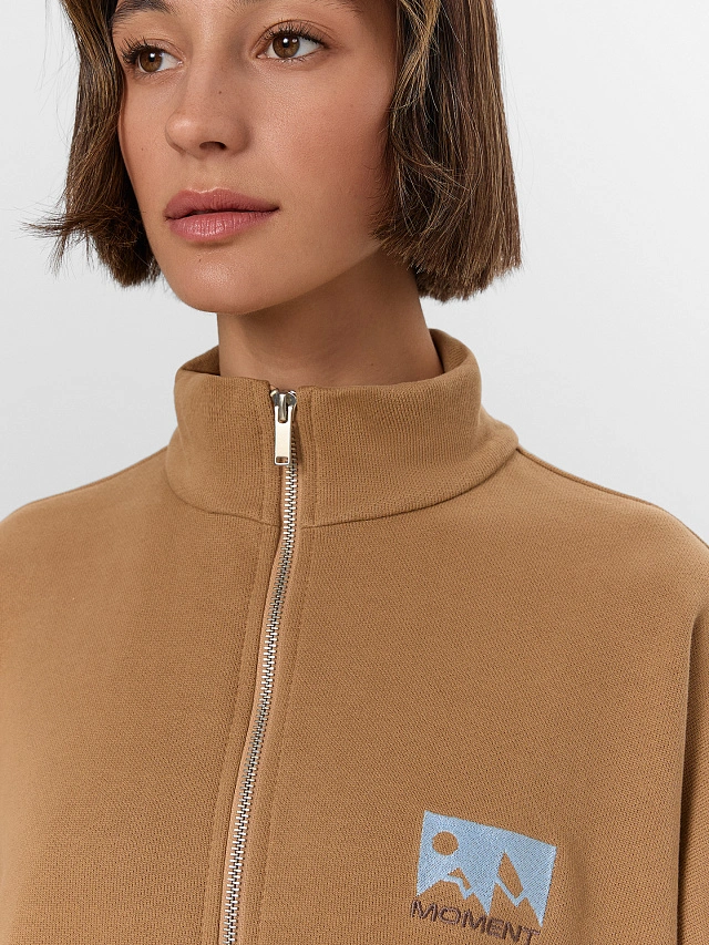 Толстовка женская бежевая на молнии - 5