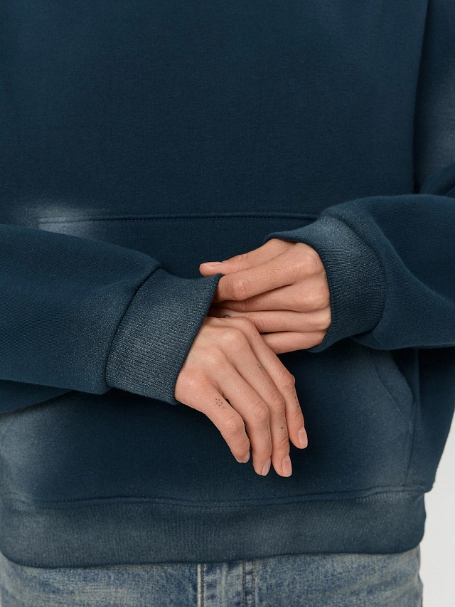 Худи женское зеленое с потертостями - 6