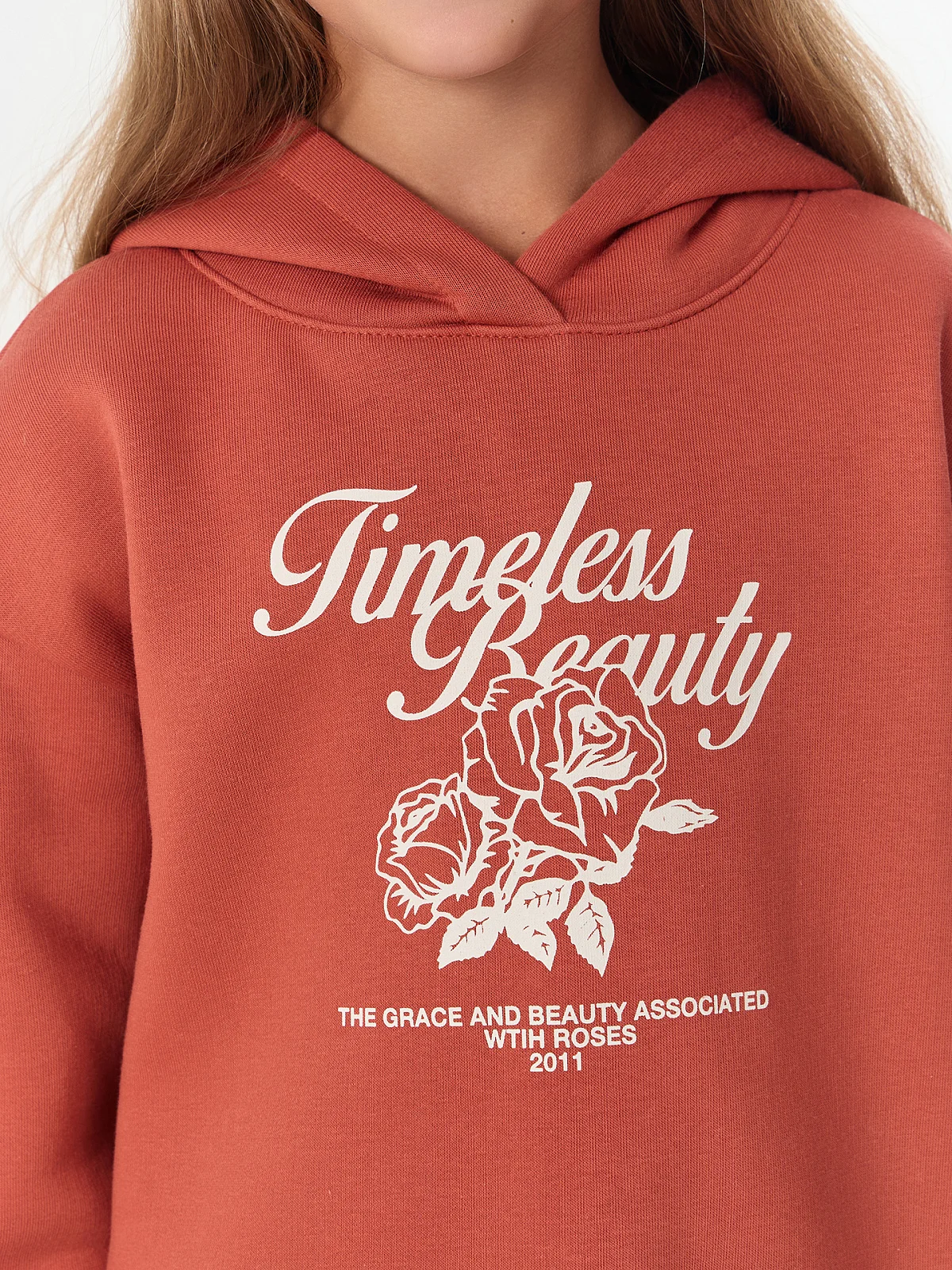 Худи для девочек с надписью "Timeless beauty"