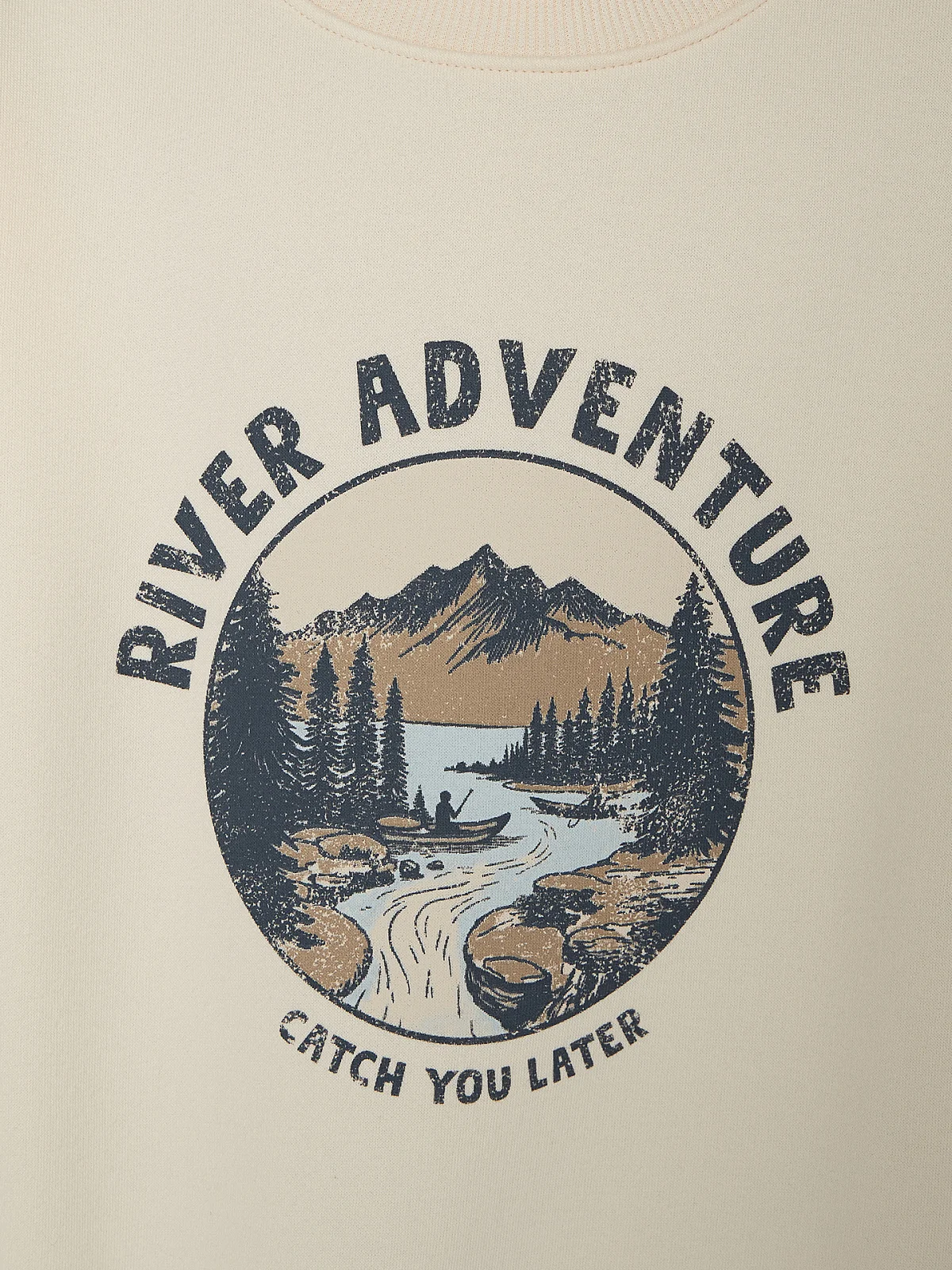 Свитшот для мальчиков бежевый с надписью "River adventure..."