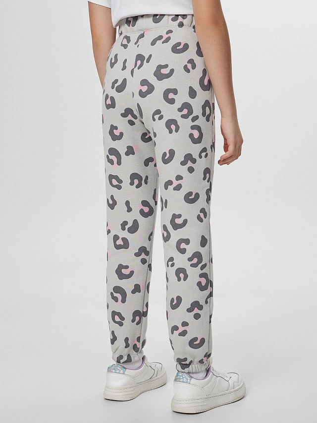 Теплые брюки для девочек серые с леопардовым принтом - 3