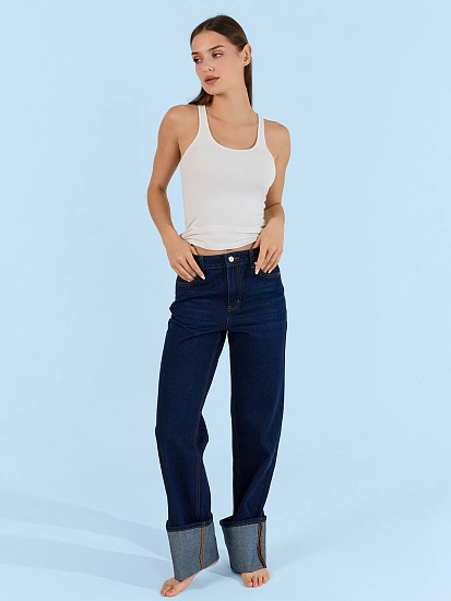 картинка Джинсы женские прямые темно-синие от магазина стильной одежды Mark Formelle
