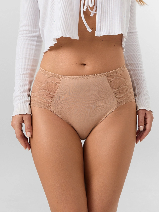 Трусы женские макси бежевые с кружевными деталями - 3