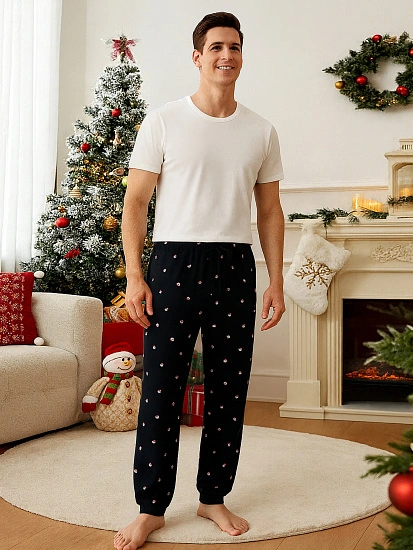картинка Брюки мужские домашние черные новогодние от магазина мужской одежды Mark Formelle