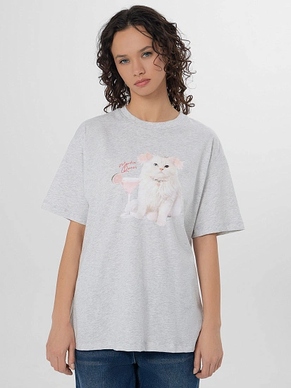 картинка Футболка новогодняя женская с надписью "Martini Queen" от магазина стильной одежды Mark Formelle