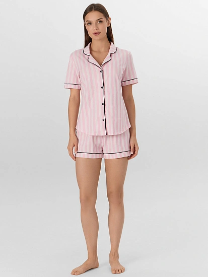 картинка КОСТЮМ ЖЕНСКИЙ (ЖАКЕТ, ШОРТЫ) от магазина стильной одежды Mark Formelle