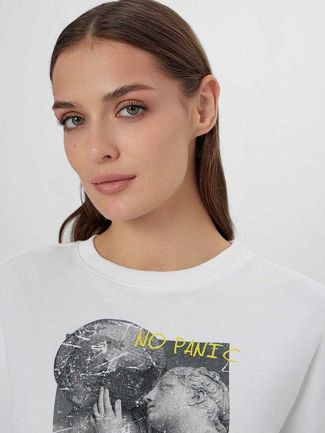 Футболка женская новогодняя с надписью "No panic. Just dance" - 7