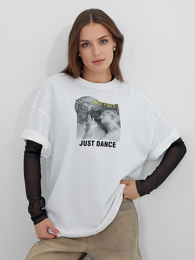 Футболка женская новогодняя с надписью "No panic. Just dance" - 9