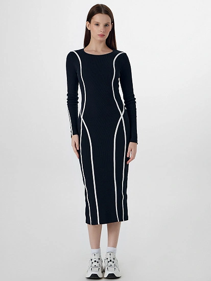картинка Платье женское черное с декоративными лампасами от магазина стильной одежды Mark Formelle