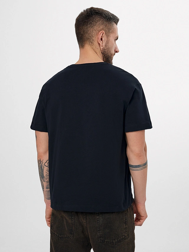 Футболка мужская черная с принтом Зубра - 2