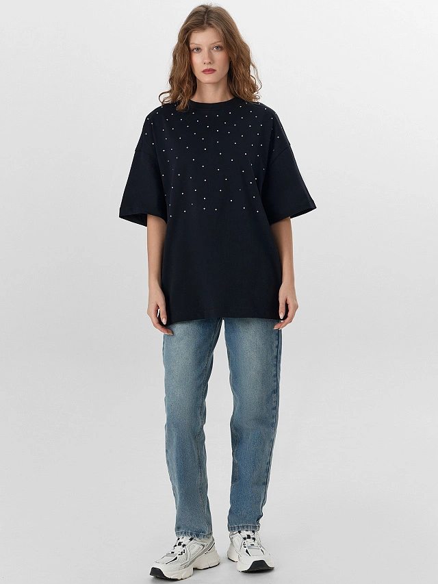 Футболка женская черная со стразами - 4