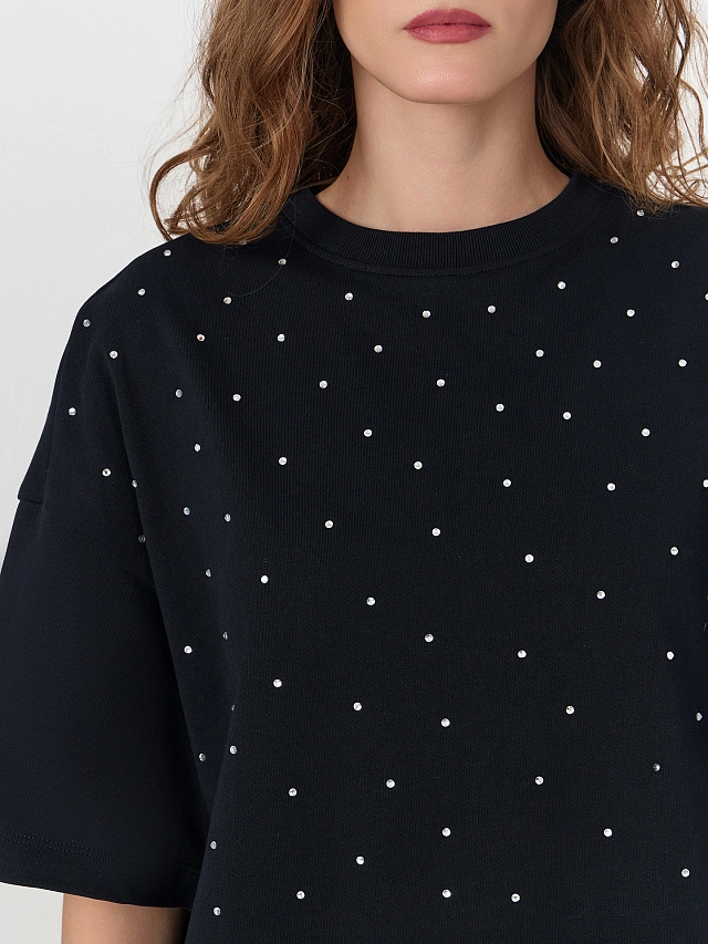 Футболка женская черная со стразами - 5