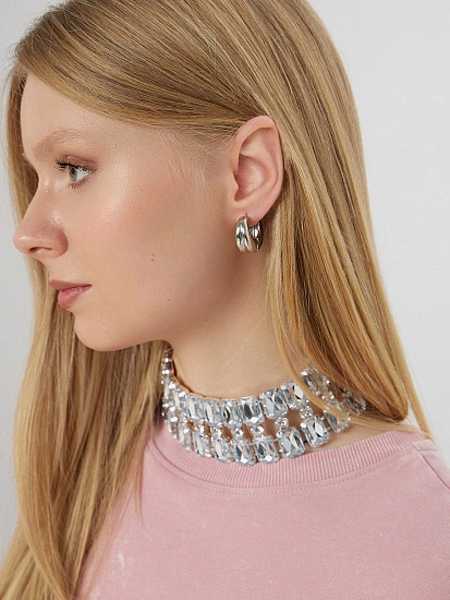 картинка Серьги кольца женские от магазина стильной одежды Mark Formelle