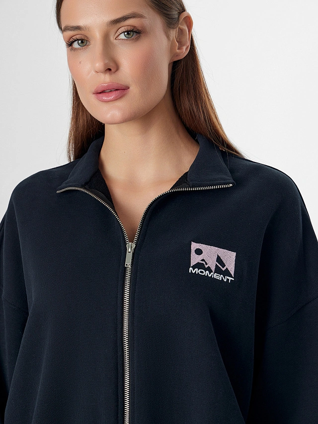 Толстовка женская черная на молнии - 4