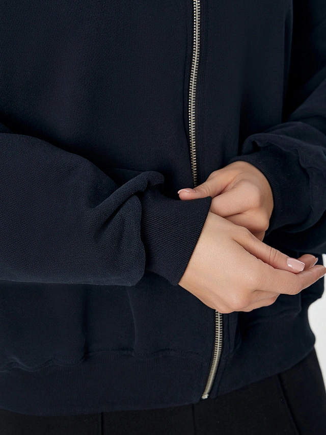 Толстовка женская черная на молнии - 5