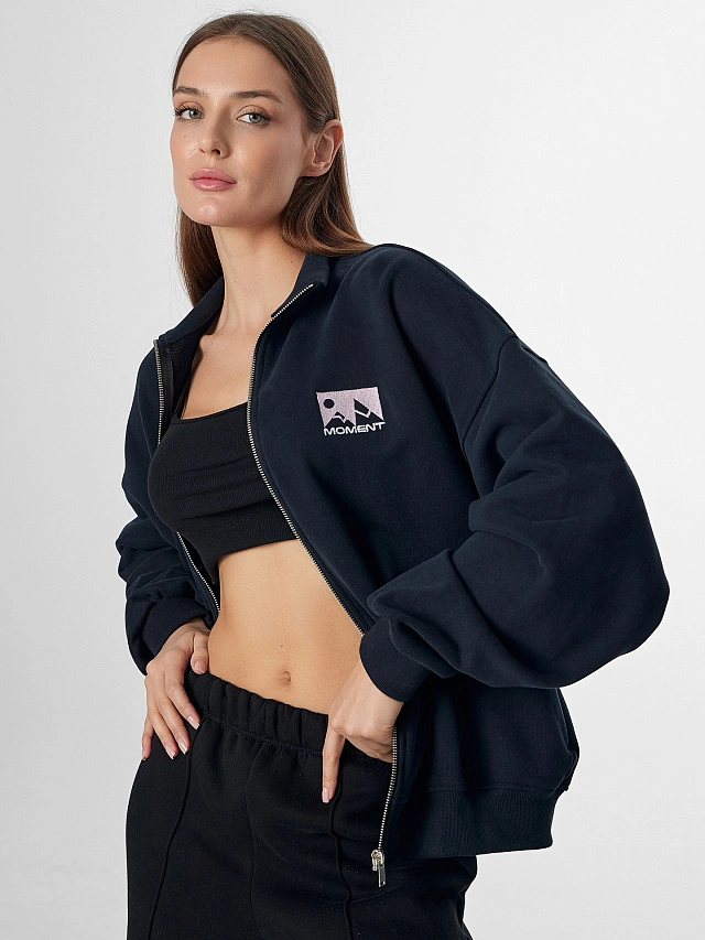 Толстовка женская черная на молнии - 7