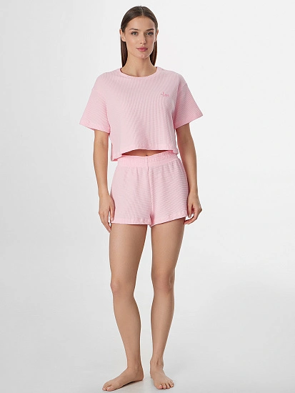 картинка Комплект женский домашний розовый от магазина стильной одежды Mark Formelle