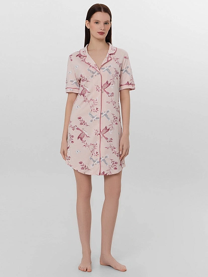 картинка Сорочка ночная женская розовая с принтом от магазина стильной одежды Mark Formelle