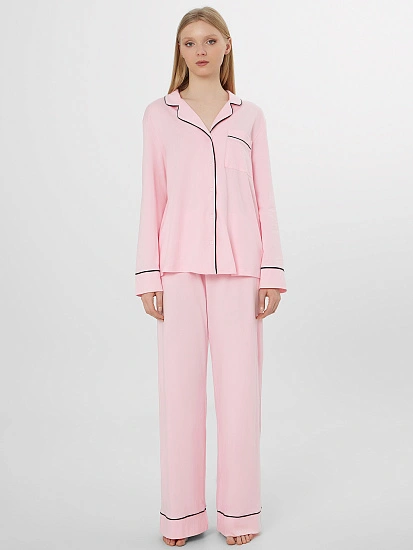 картинка Комплект домашний женский розовый от магазина стильной одежды Mark Formelle