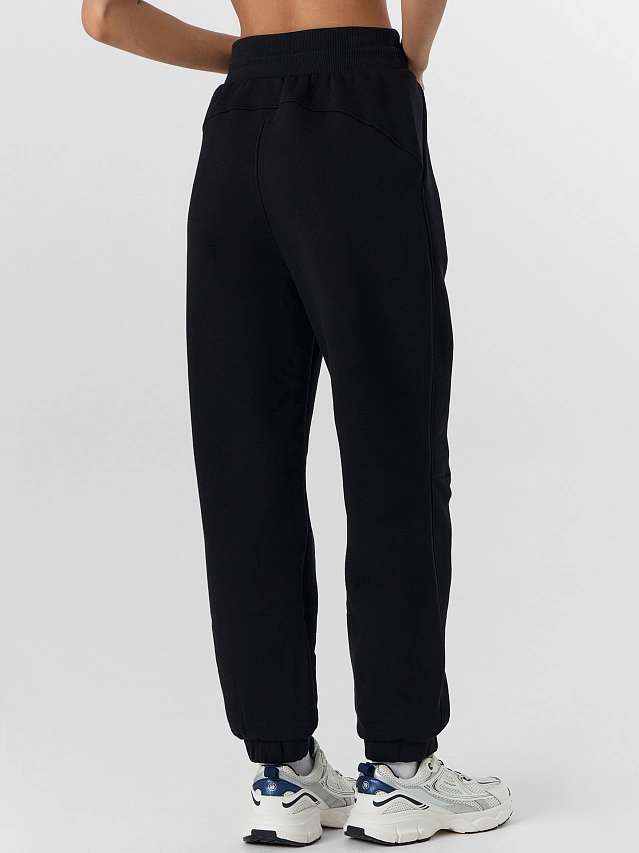 Брюки спортивные женские черные с начесом - 2