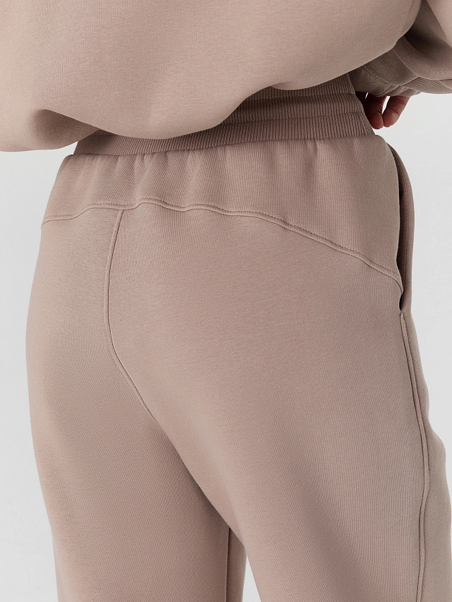 Брюки спортивные женские бежевые с начесом - 6