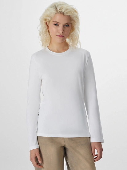 картинка Лонгслив женский белый от магазина стильной одежды Mark Formelle