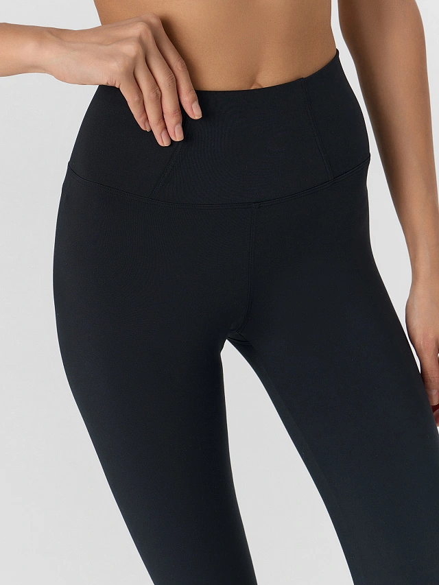 Бриджи спортивные женские с высокой линией талии черные - 5