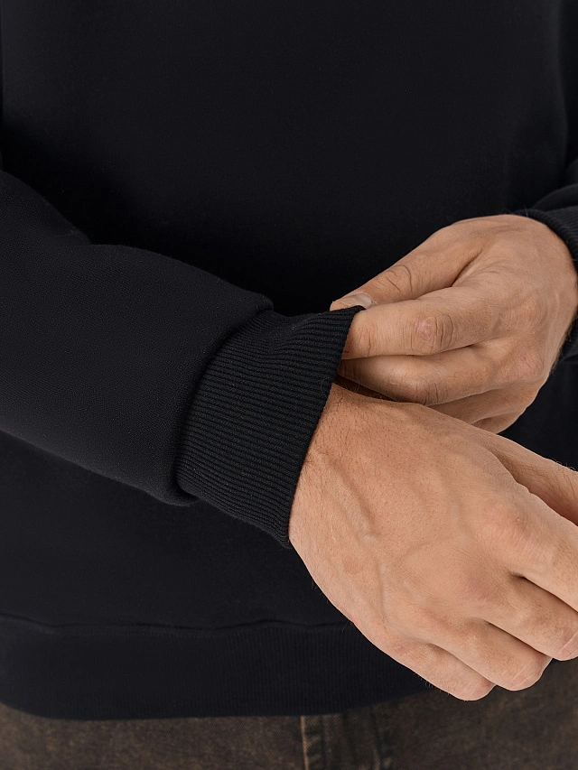 Теплый свитшот мужской черный с начесом - 5