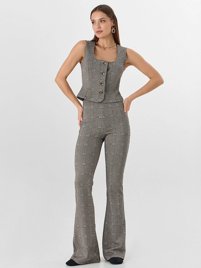 Жилет женский в клетку - 7