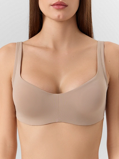 картинка Бюстгальтер макси женский бежевый от магазина стильной одежды Mark Formelle