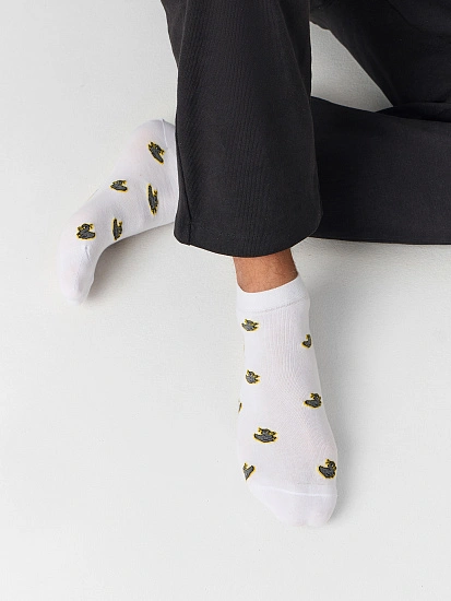 картинка Носки мужские белые с рисунком в виде злых уток от магазина мужской одежды Mark Formelle