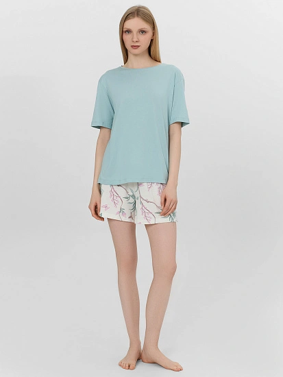 картинка Комплект домашний женский с цветочным принтом от магазина стильной одежды Mark Formelle