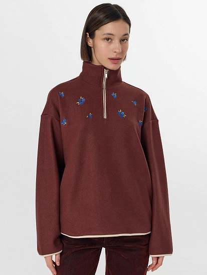 картинка Толстовка женская коричневая из флиса от магазина стильной одежды Mark Formelle