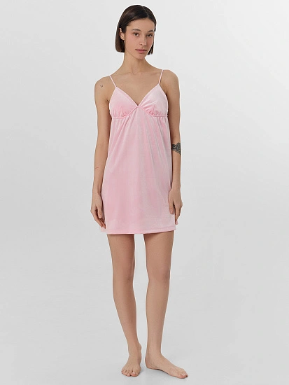 картинка Платье домашнее женское велюровое розовое от магазина стильной одежды Mark Formelle