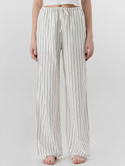 картинка Брюки домашние женские белые в полоску от магазина стильной одежды Mark Formelle