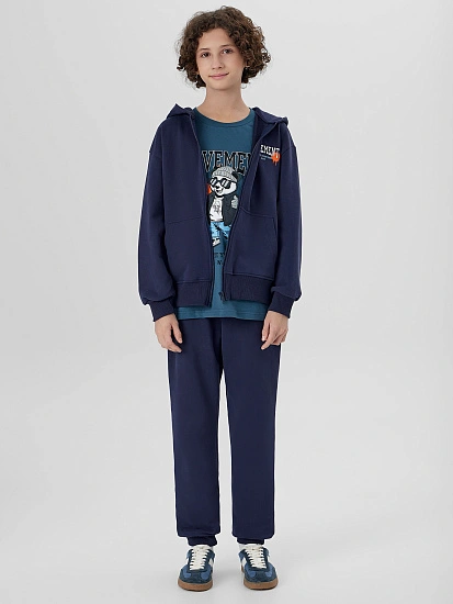 картинка КОМПЛЕКТ ДЛЯ МАЛЬЧИКОВ (ТОЛСТОВКА, БРЮКИ, ФУТБОЛКА) от магазина одежды для мальчиков от бренда Mark Formelle