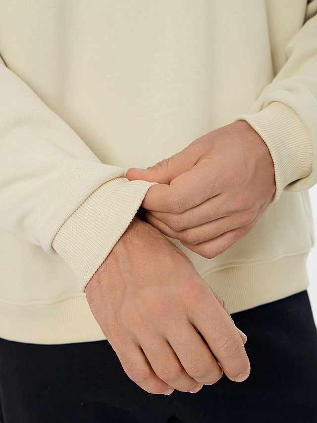 Свитшот мужской бежевый с надписью - 10