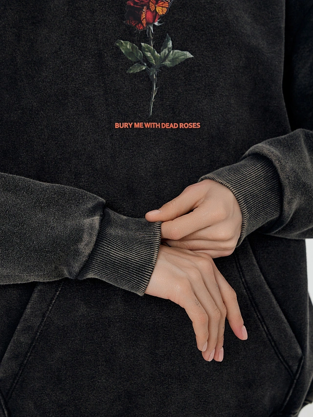 Теплое худи женское черное с начесом и декоративными "рожками" - 10