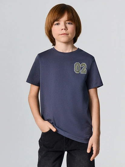 картинка ФУТБОЛКА ДЛЯ МАЛЬЧИКОВ от магазина одежды для мальчиков от бренда Mark Formelle