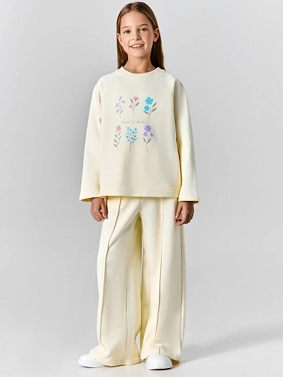 картинка Комплект для девочек желтый от известного бренда одежды для девочек Mark Formelle