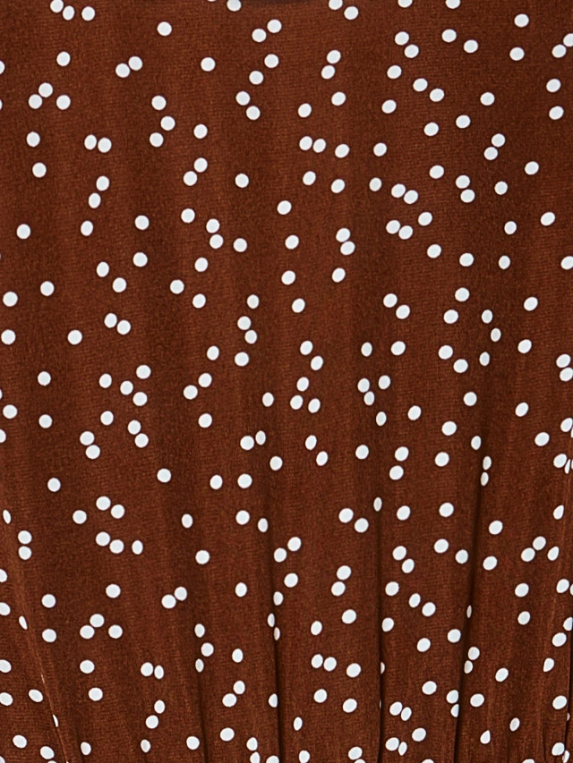 Платье миди женское приталенное с воротником - 11