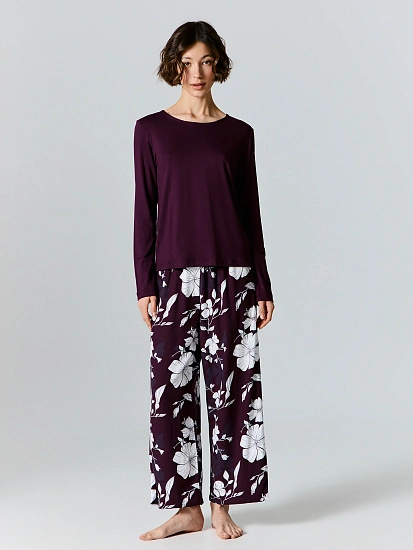 картинка Комплект домашний женский: джемпер и бриджи от магазина стильной одежды Mark Formelle