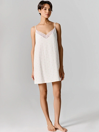 картинка Сорочка ночная женская с принтом вишенок от магазина стильной одежды Mark Formelle