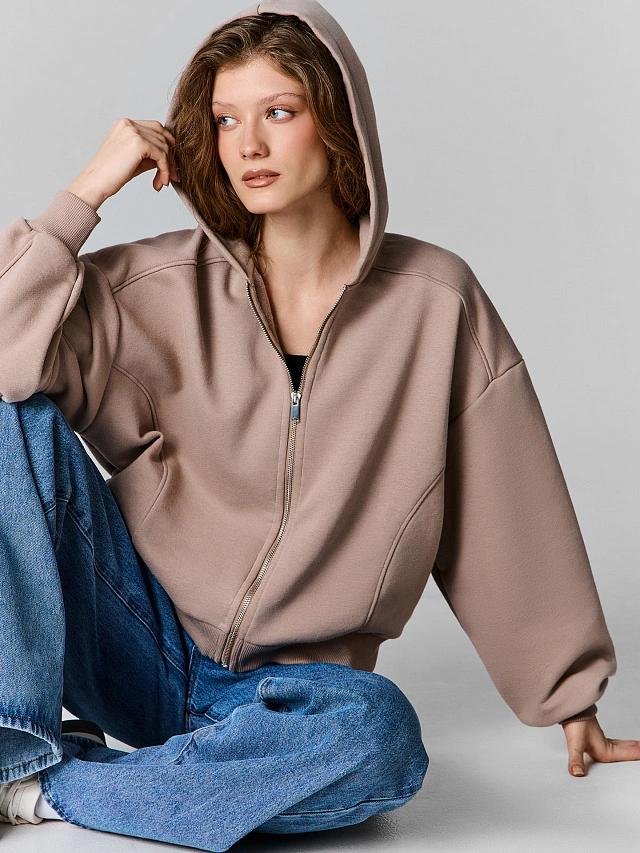 Толстовка женская бежевая на молнии - 5