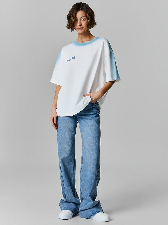 Футболка оверсайз женская белая с надписью "Master of sarcasm" - 3